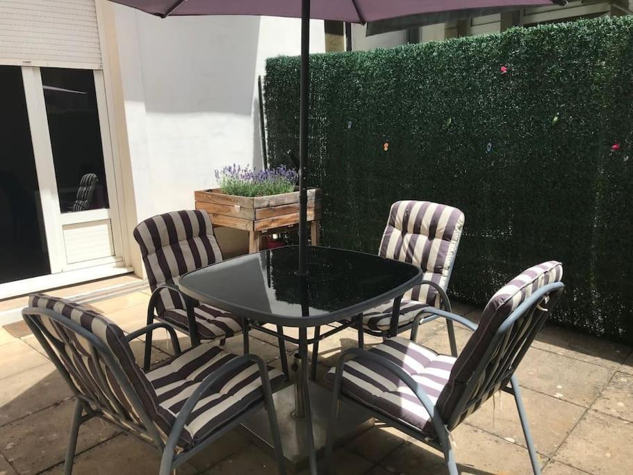 Appartement Avec Terrasse Centre De La Bastide Carcassonne Exterior photo